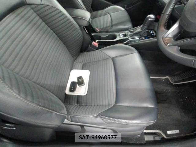 Toyota COROLLA TOURING 2022-01 8649294-5