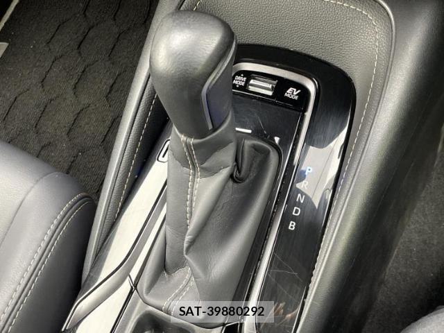 Toyota COROLLA TOURING 2019-11 8653789-16