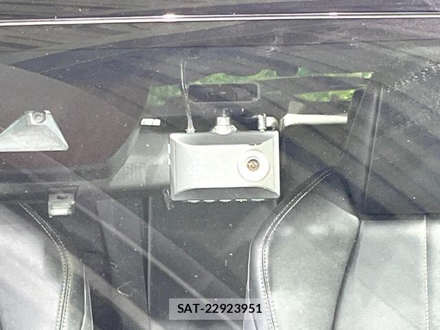 Toyota COROLLA SPORT 2021-04 8648222-5