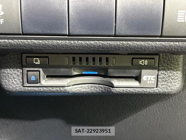 Toyota COROLLA SPORT 2021-04 8648222-6