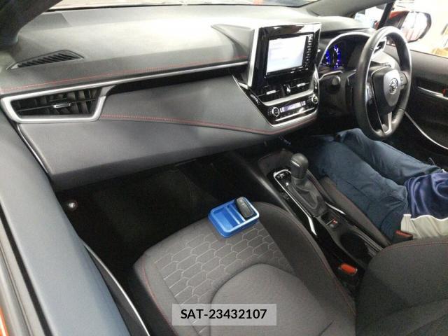 Toyota COROLLA SPORT 2018-09 8648925-2