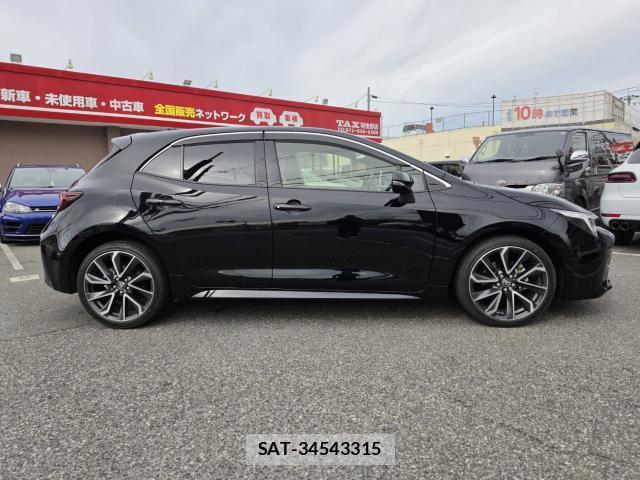 Toyota COROLLA SPORT 2024-02 8651544-8