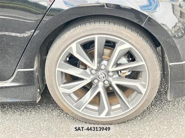 Toyota COROLLA SPORT 2023-07 8653636-17