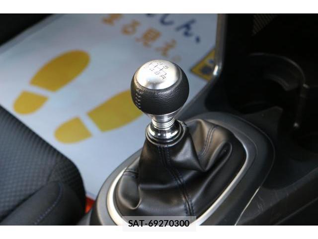 Honda CR-Z 2011-09 8647791-17
