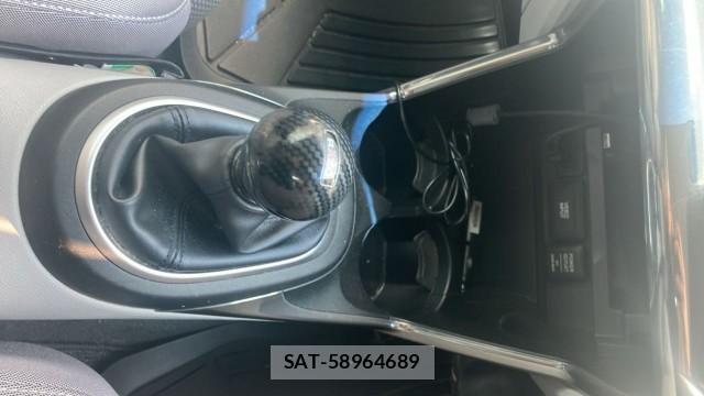Honda CR-Z 2010-05 8651270-14