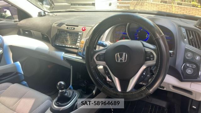 Honda CR-Z 2010-05 8651270-2
