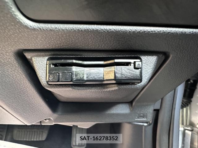 Subaru Crosstrek 2024-01 8649476-12