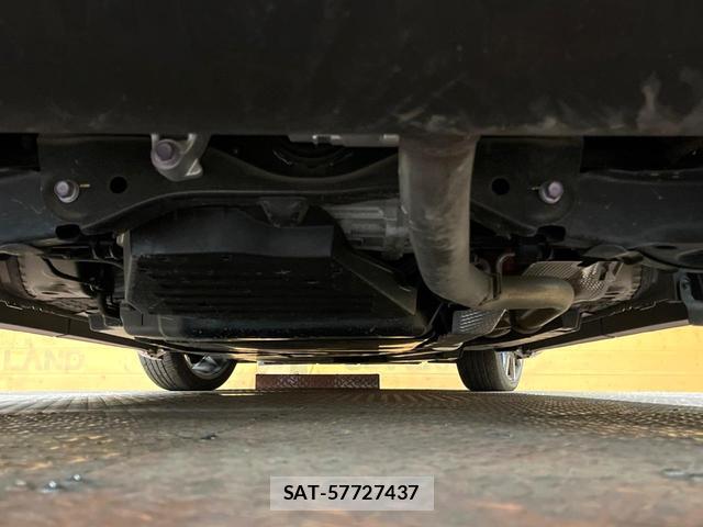 Toyota Crown Crossover 2023-09 8647295-18