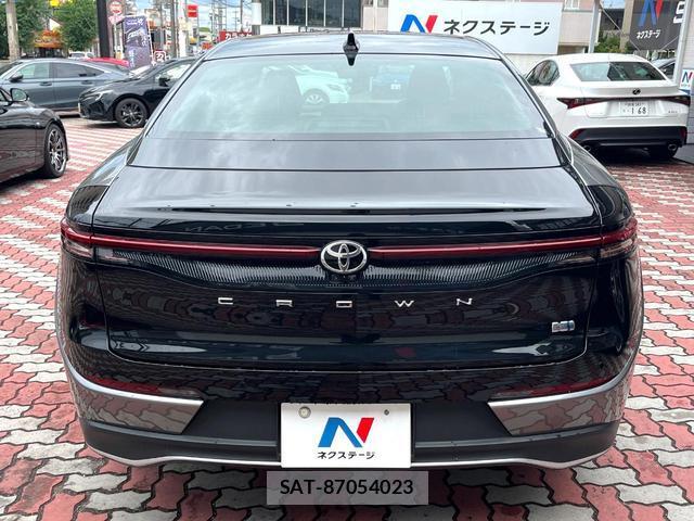 Toyota Crown Crossover 2023-03 8648332-14