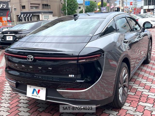 Toyota Crown Crossover 2023-03 8648332-16