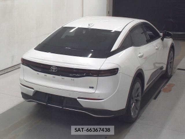 Toyota Crown Crossover 2023-03 8649063-4