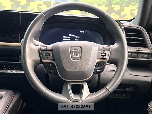 Toyota Crown Crossover 2022-09 8649320-10