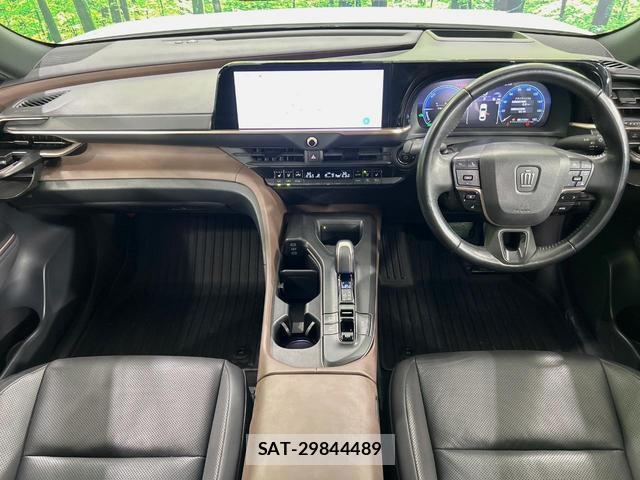 Toyota Crown Crossover 2023-11 8653020-1