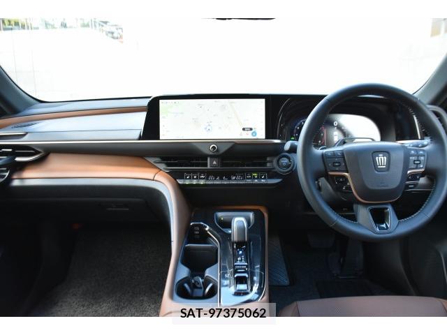 Toyota CROWN ESTATE 2025-07 8647451-10