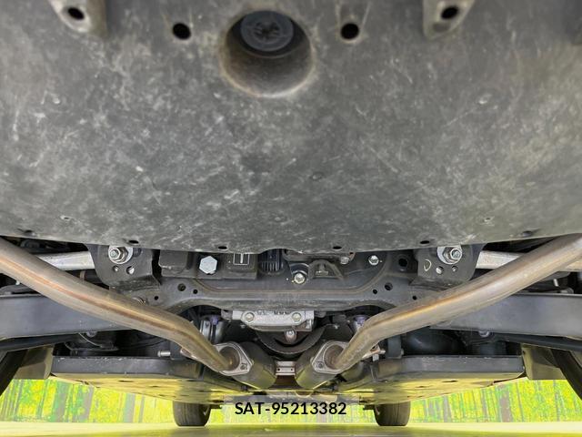 Toyota CROWN HYBRID 2020-12 8646682-18