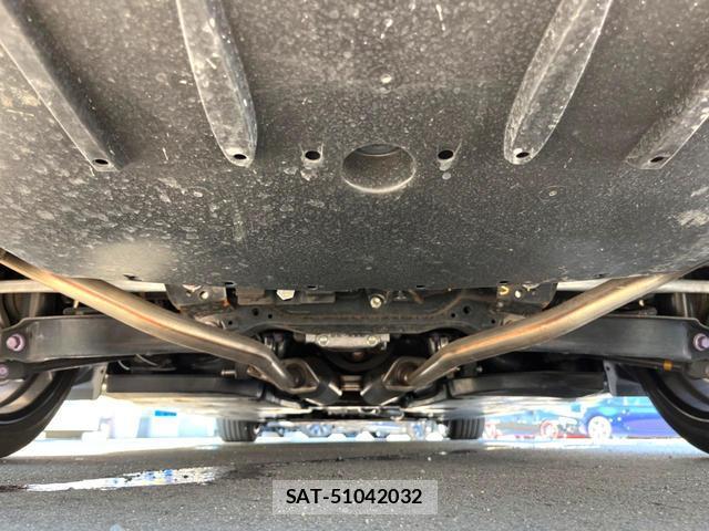 Toyota CROWN HYBRID 2018-12 8646801-19