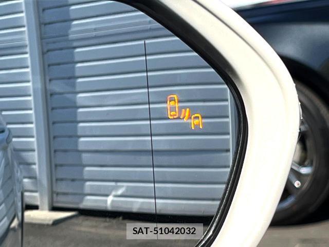 Toyota CROWN HYBRID 2018-12 8646801-5