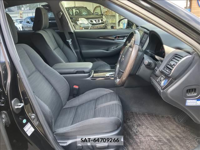 Toyota CROWN HYBRID 2013-06 8646922-10