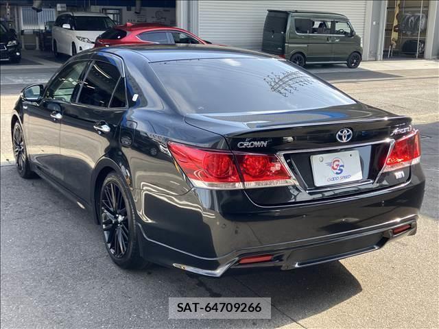 Toyota CROWN HYBRID 2013-06 8646922-16