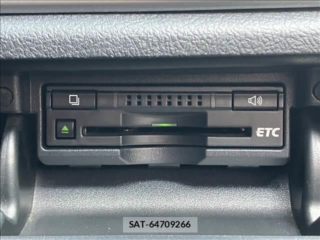 Toyota CROWN HYBRID 2013-06 8646922-7