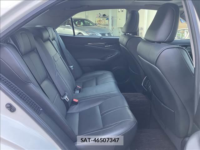 Toyota CROWN HYBRID 2013-10 8646923-11