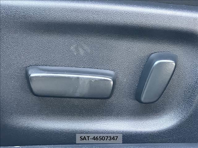 Toyota CROWN HYBRID 2013-10 8646923-6