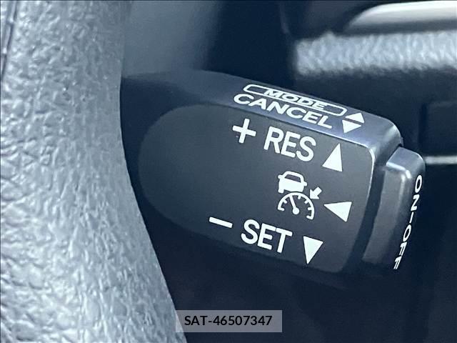 Toyota CROWN HYBRID 2013-10 8646923-7