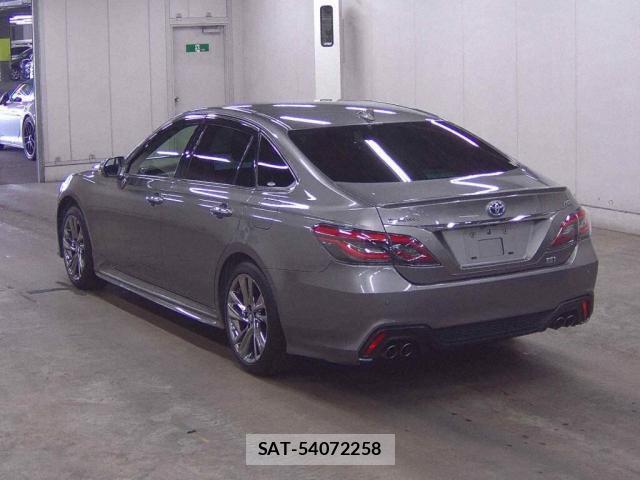 Toyota CROWN HYBRID 2022-01 8647195-1