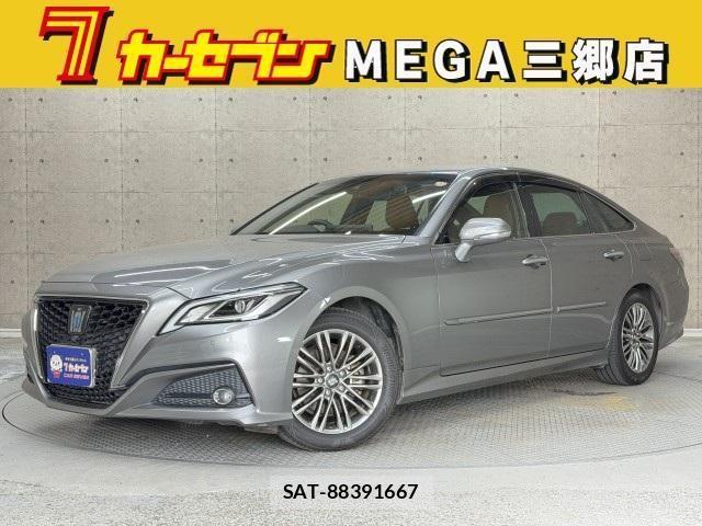 Toyota CROWN HYBRID 2021-10 8647732-0