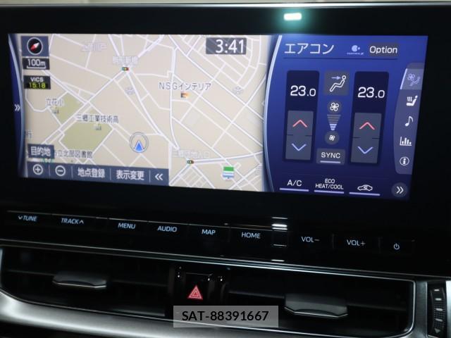 Toyota CROWN HYBRID 2021-10 8647732-16