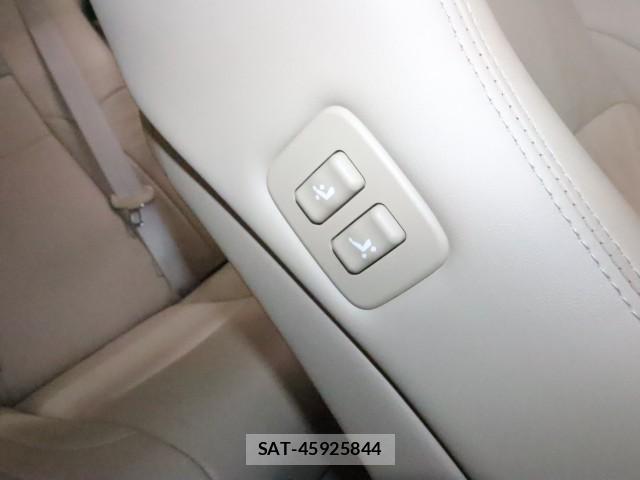 Toyota CROWN HYBRID 2011-01 8647744-8