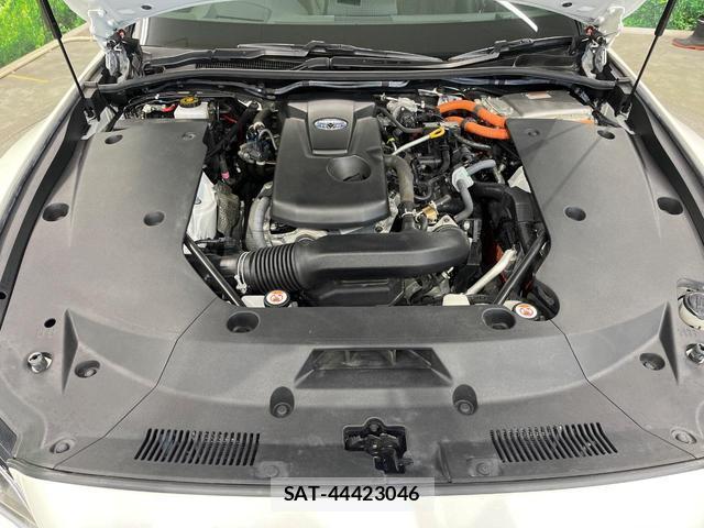 Toyota CROWN HYBRID 2020-10 8647850-17