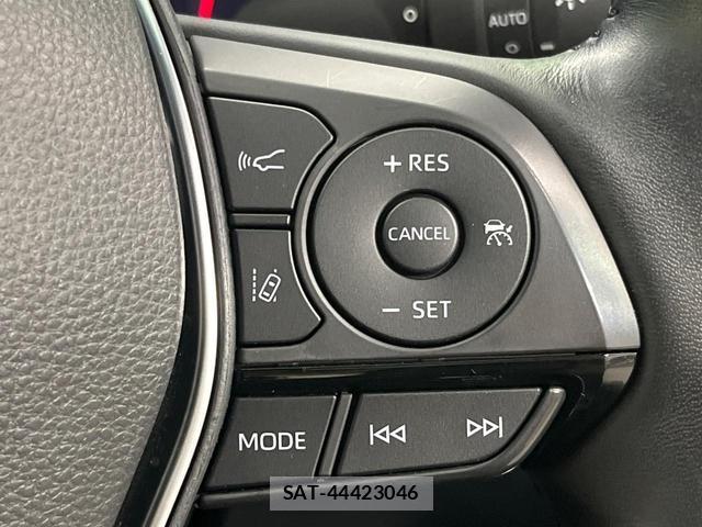 Toyota CROWN HYBRID 2020-10 8647850-3