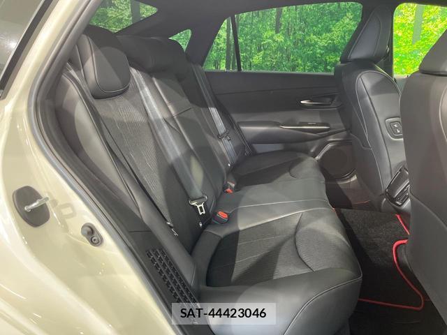 Toyota CROWN HYBRID 2020-10 8647850-8