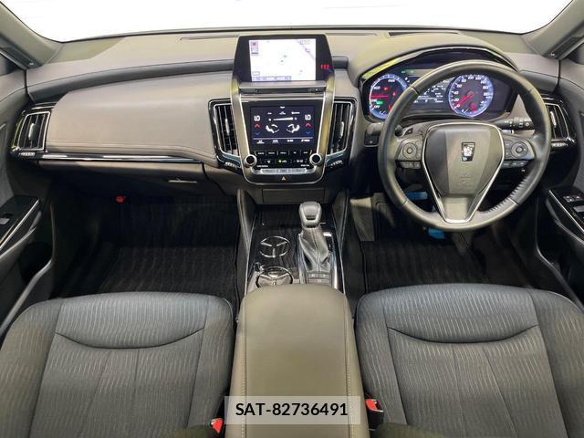 Toyota CROWN HYBRID 2018-07 8648427-1