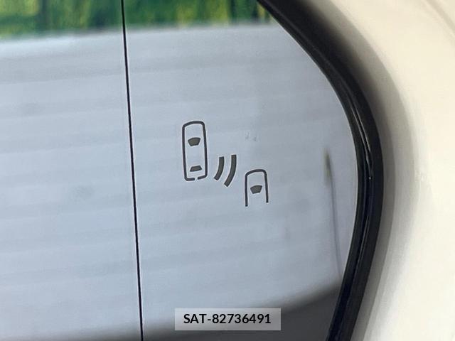 Toyota CROWN HYBRID 2018-07 8648427-6