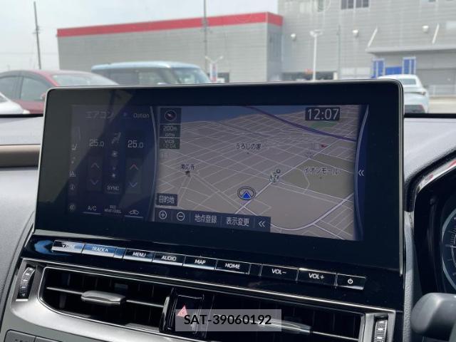 Toyota CROWN HYBRID 2021-10 8648603-8