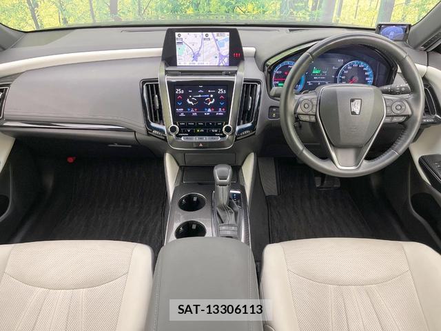 Toyota CROWN HYBRID 2018-06 8648779-1