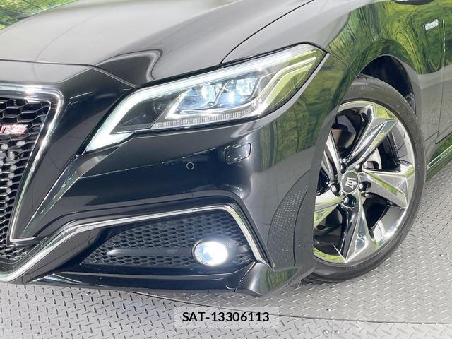 Toyota CROWN HYBRID 2018-06 8648779-11
