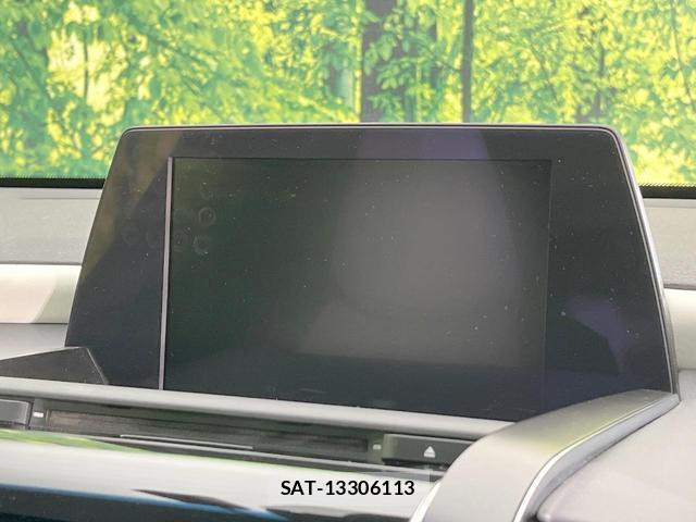 Toyota CROWN HYBRID 2018-06 8648779-3