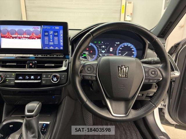 Toyota CROWN HYBRID 2021-05 8649050-2