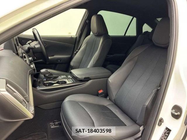 Toyota CROWN HYBRID 2021-05 8649050-5