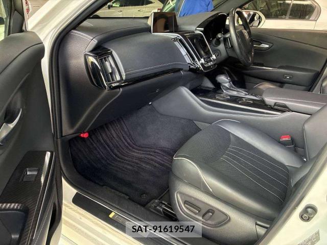 Toyota CROWN HYBRID 2020-10 8649232-5