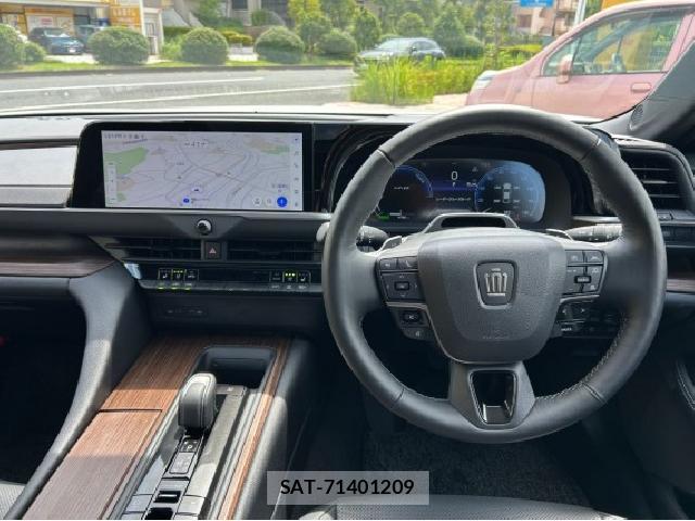 Toyota CROWN HYBRID 2024-01 8649395-8
