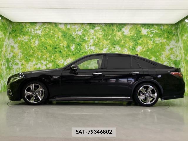 Toyota CROWN HYBRID 2018-08 8649435-1