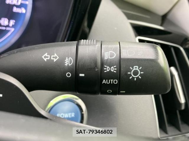 Toyota CROWN HYBRID 2018-08 8649435-15