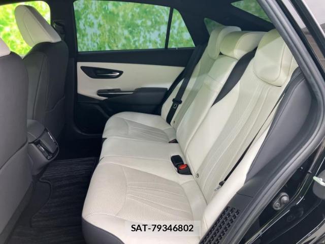 Toyota CROWN HYBRID 2018-08 8649435-6