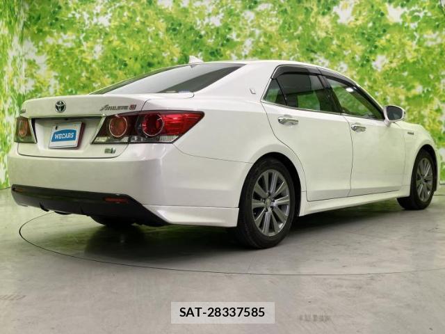 Toyota CROWN HYBRID 2016-07 8649968-2