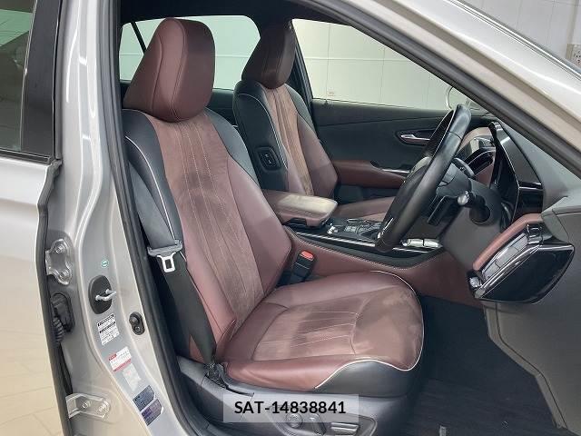 Toyota CROWN HYBRID 2018-08 8649972-10