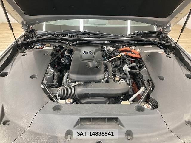 Toyota CROWN HYBRID 2018-08 8649972-13